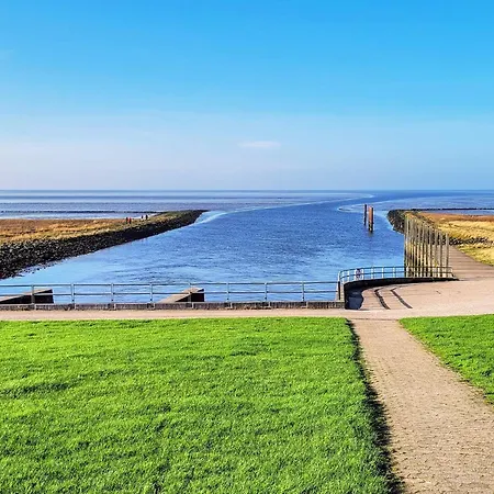 Panoramic Seaside Retreat - By Traum *